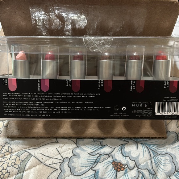 New in sealed box- Lipstick Fiend - Picture 2 of 3